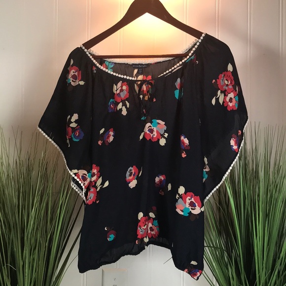 American Eagle Outfitters Tops - American Eagle Floral Top